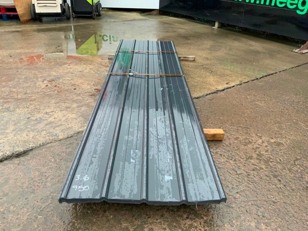 UNUSED 12ft ROOF SHEETING / CLADDING.......7466 377219232