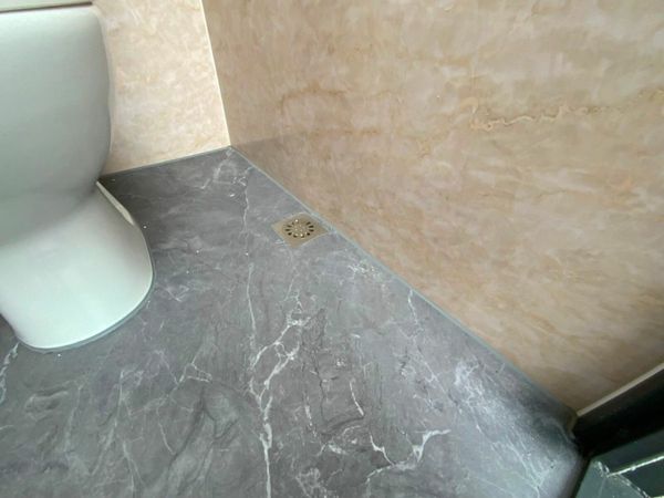 UNUSED DOUBLE CUBICLE TOILET POD.......1045m. 377219362