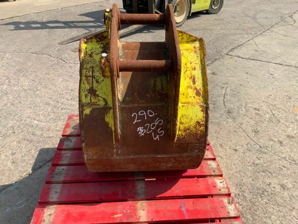 24" STRICKLAND BUCKET......45mm PINS.....23c 377219338