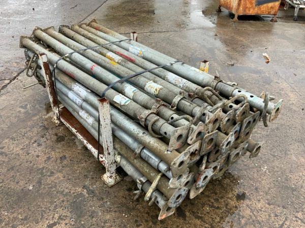 HEAVY GAUGE GALVANISED ACROW PROPS.....91c. 377219545