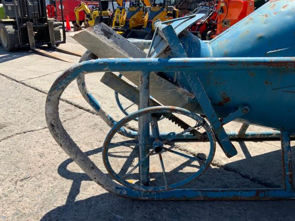 1500lts CONQUIP CONEFLOW CONCRETE SKIP...1370. 377219580