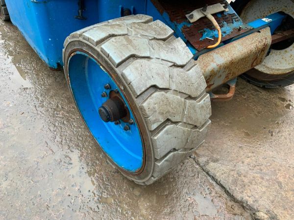 13 NIFTY HR15  CHERRY PICKER BOOM LIFT....539. 377219652