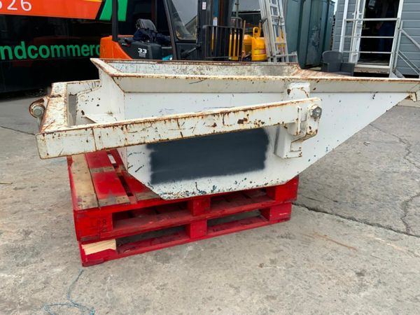 CONQUIP 500lts SELF TIPPING BOAT SKIP......636c. 377219697