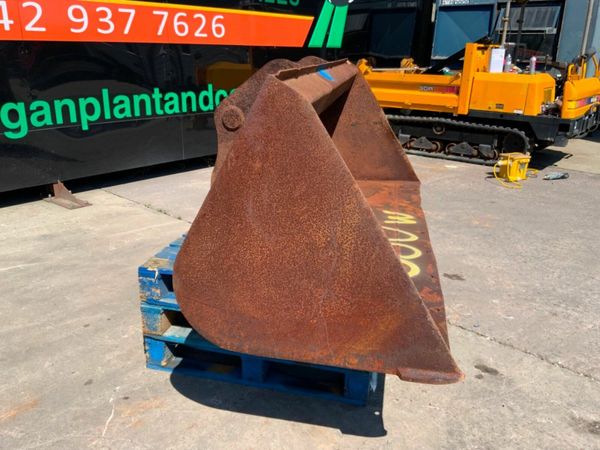 88" MANITOU TELEPORTER BUCKET.......630w. 377219617