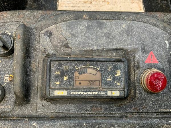 13 NIFTY HR15  CHERRY PICKER BOOM LIFT....539. 377219634