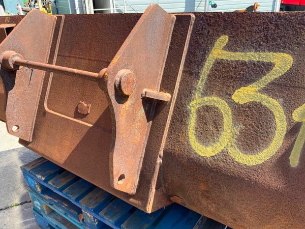 90" RHINOX MANITOU LOADER BUCKET......63k. 377219777