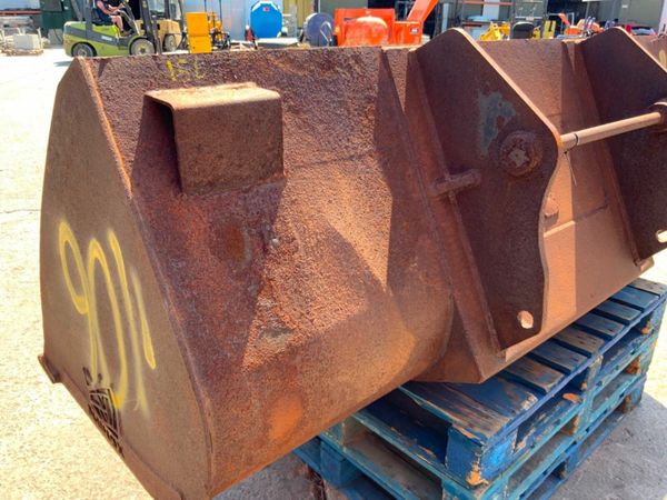 90" RHINOX MANITOU LOADER BUCKET......63k. 377219778