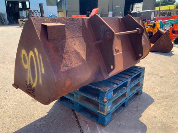 90" RHINOX MANITOU LOADER BUCKET......63k. 377219783