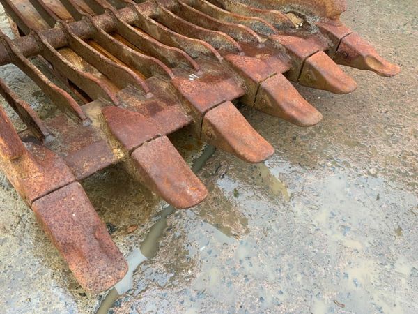 60" STRICKLAND RIDDLE BUCKET..100mm ...369 f 377219812