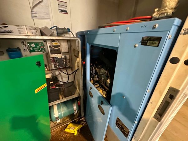 24 x 9 welfare unit  office toilet , canteen + 10 377220044