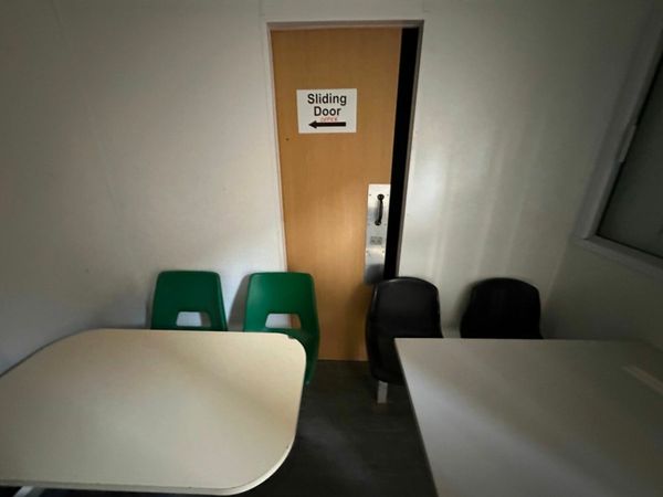 24 x 9 welfare unit  office toilet , canteen + 10 377220051