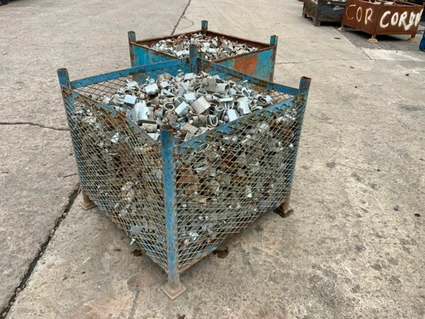 GALVANISED UNIVERSAL BEAM / SCAFFOLDING COUPLERS. 377220004