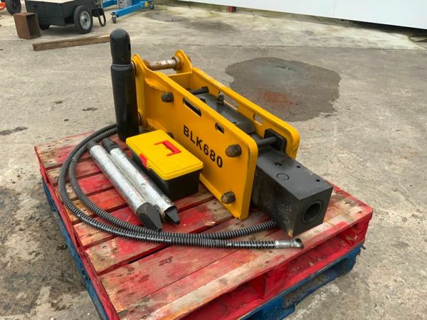 UNUSED BLK680 HAMMER...45mm PINS.........1759. 377220025