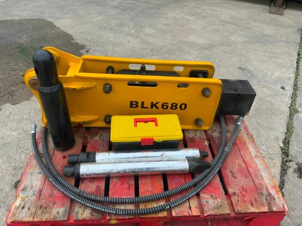 UNUSED BLK680 HAMMER...45mm PINS.........1759. 377220027