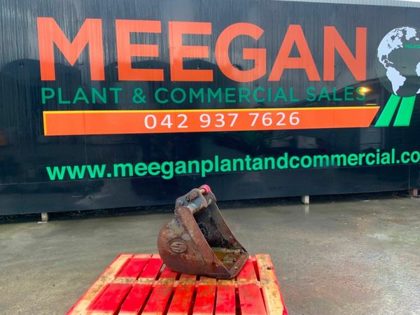 18" STRICKLAND BUCKET....35mm PINS.....256f 377220165