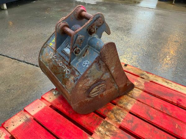 18" STRICKLAND BUCKET....35mm PINS.....256f 377220167