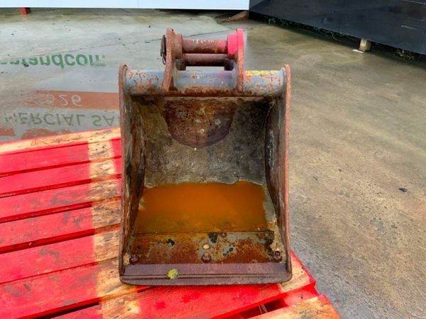 18" STRICKLAND BUCKET....35mm PINS.....256f 377220172