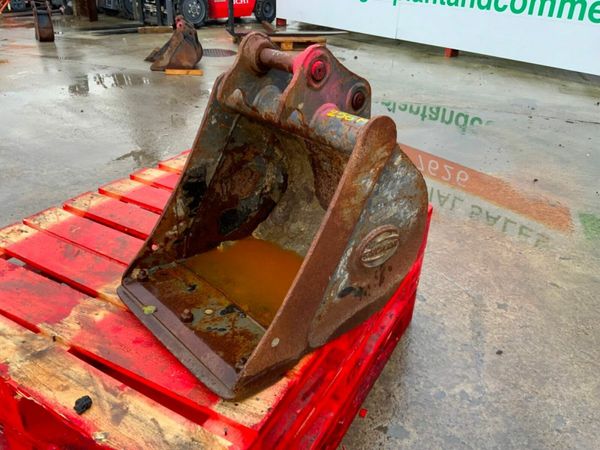 18" STRICKLAND BUCKET....35mm PINS.....256f 377220173