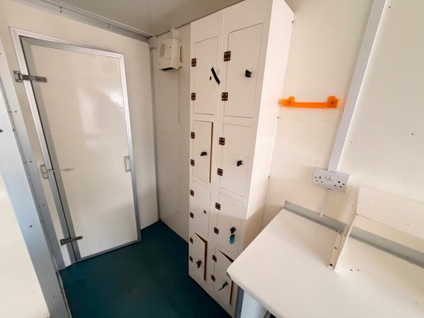 HOOK LOADER ...WELFARE UNIT , toilet and canteen. 377220189