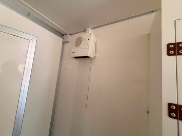 HOOK LOADER ...WELFARE UNIT , toilet and canteen. 377220190