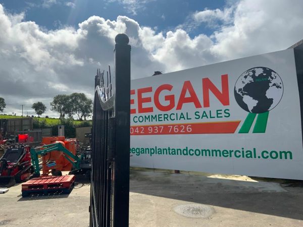 14ft DECORATIVE ENTRANCE GATES.......440. 377220361