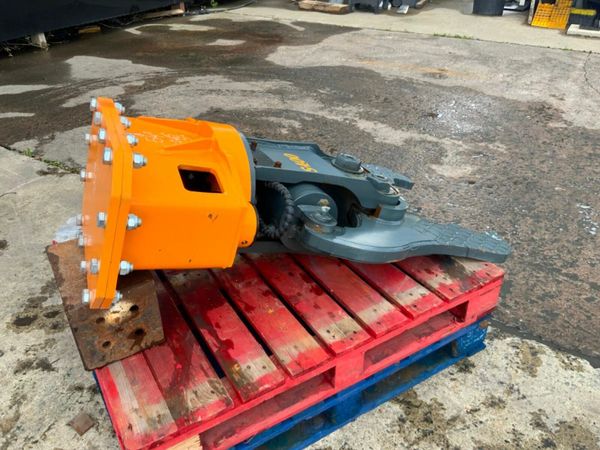 DEMOLITION PINCHER / SHEAR ATTACHMENT....1835. 377220374