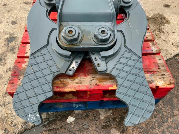 DEMOLITION PINCHER / SHEAR ATTACHMENT....1835. 377220382