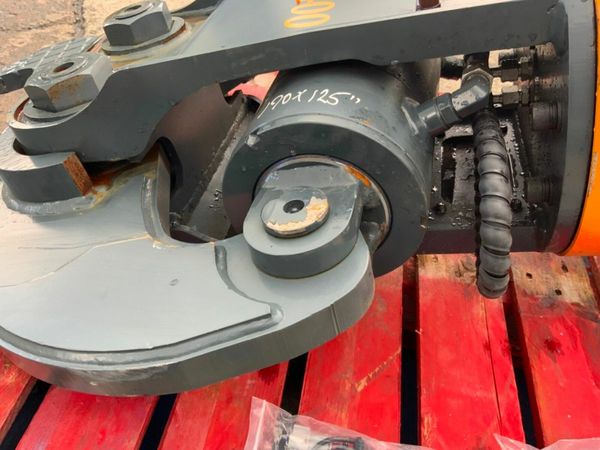 DEMOLITION PINCHER / SHEAR ATTACHMENT....1835. 377220388