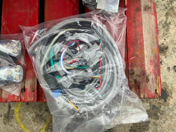 DEMOLITION PINCHER / SHEAR ATTACHMENT....1835. 377220391