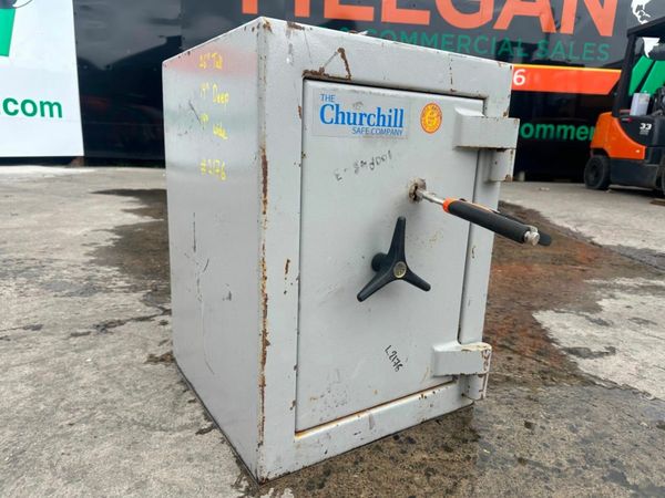 CHURCHILL SAFE COMPANY ...MONEY SAFE...2176 377220397