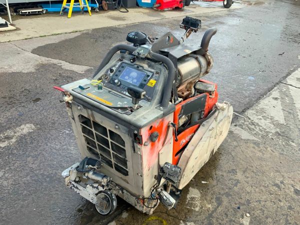 HUSQVARNA Fs 5000d ROAD SAW......766hrs...989. 377220316