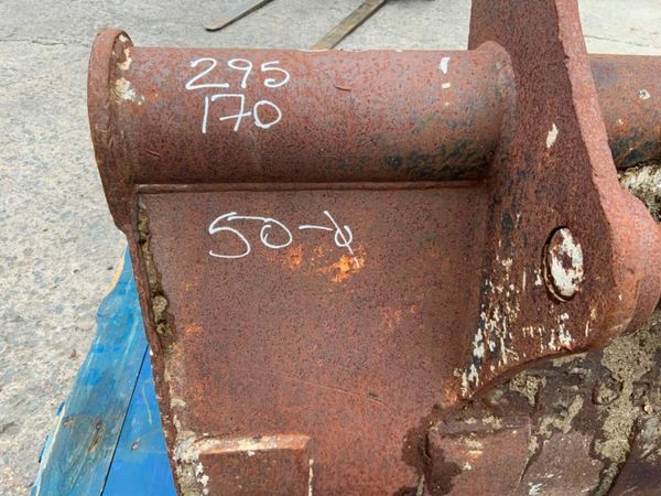 36" DIGGING BUCKET......50mm PINS.....190w. 377220476