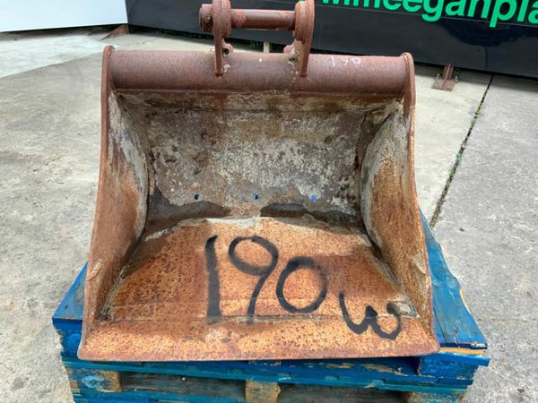 36" DIGGING BUCKET......50mm PINS.....190w. 377220484