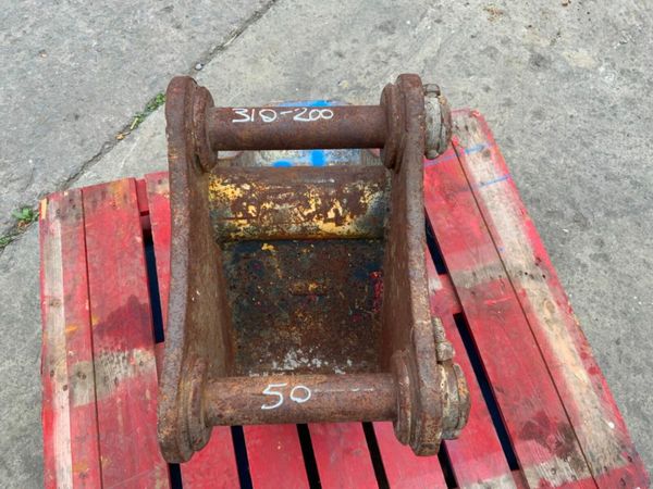 12" DIGGING BUCKET.....50mm PIN.........05612. 377220414