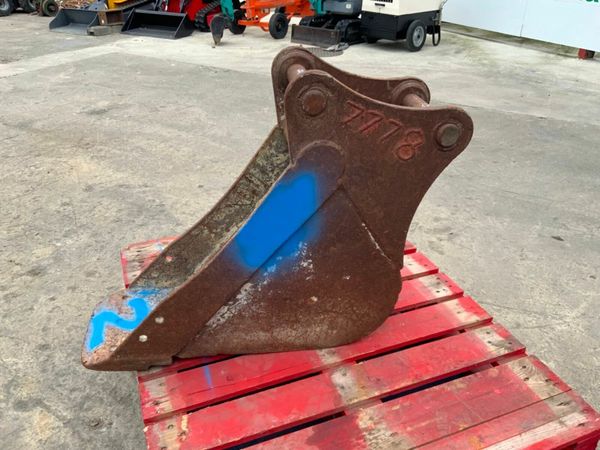 12" DIGGING BUCKET.....50mm PIN.........05612. 377220416