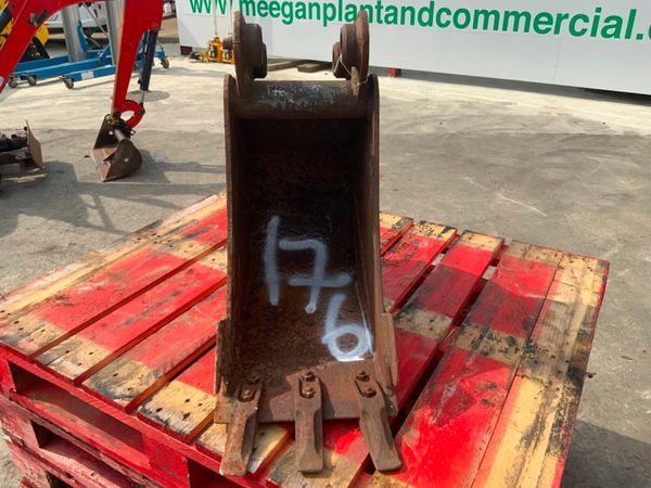 12" MINI DIGGER BUCKET........40mm PINS........176 377220661