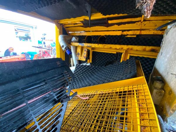 SOUNDPROOF GENSET CABINET / TRAILER...... 377220620