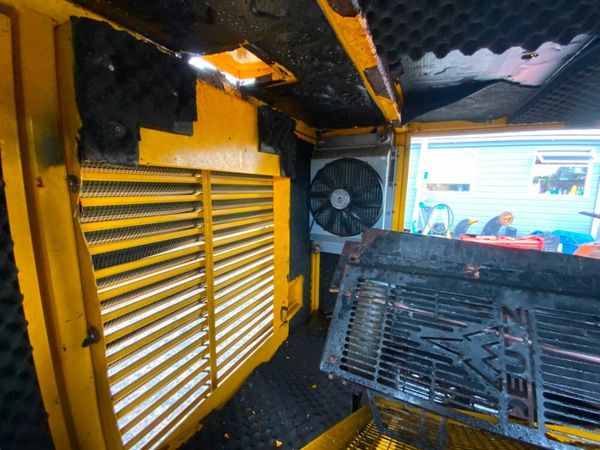 SOUNDPROOF GENSET CABINET / TRAILER...... 377220621