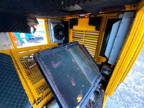 SOUNDPROOF GENSET CABINET / TRAILER...... 377220629