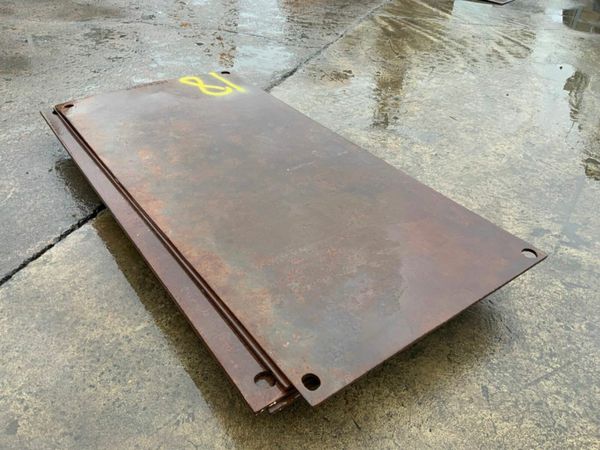 ASSORTED TRENCH COVER / ROAD PLATES....4324. 377220782