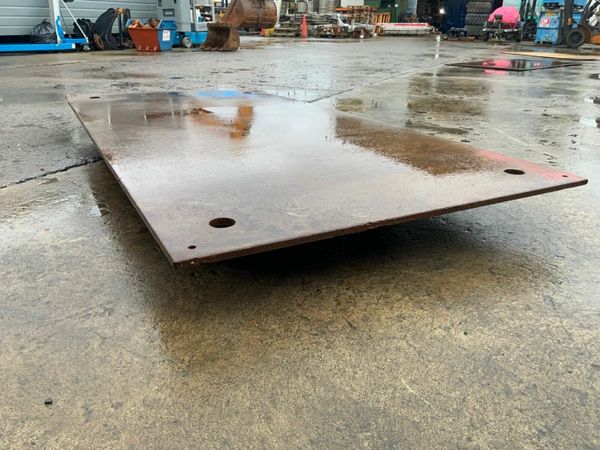 ASSORTED TRENCH COVER / ROAD PLATES....4324. 377220802