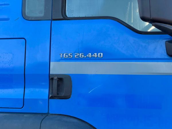 Man TGS 440 HP ...DOUBLE DRIVE.. MANUAL.....630 377220981