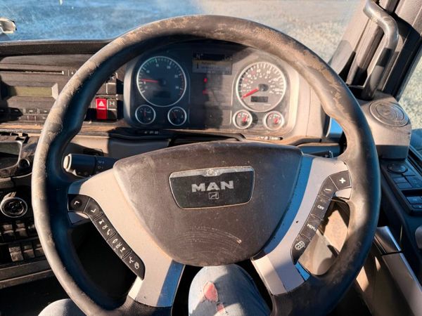 Man TGS 440 HP ....DOUBLE DRIVE ...MANUAL ...393 377220922