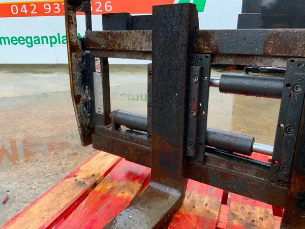 DURWEN FORK LIFT SLIDING CARRIAGE.........618. 377220928