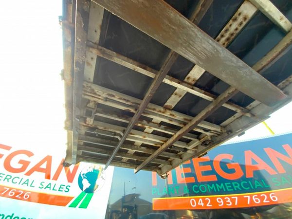 2021 DONBUR DEMOUNTABLE CURTAIN BODY....1082. 377221043