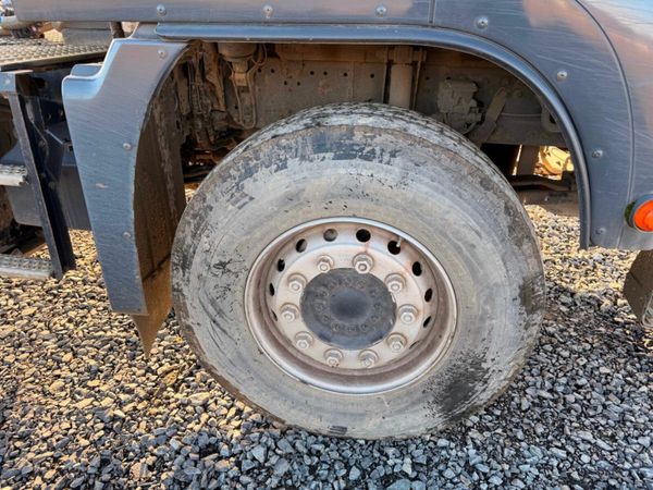 Man TGS 440 HP ...DOUBLE DRIVE ...MANUAL....629 377221055