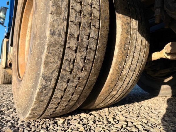 Man TGS 440 HP ...DOUBLE DRIVE ...MANUAL....629 377221070