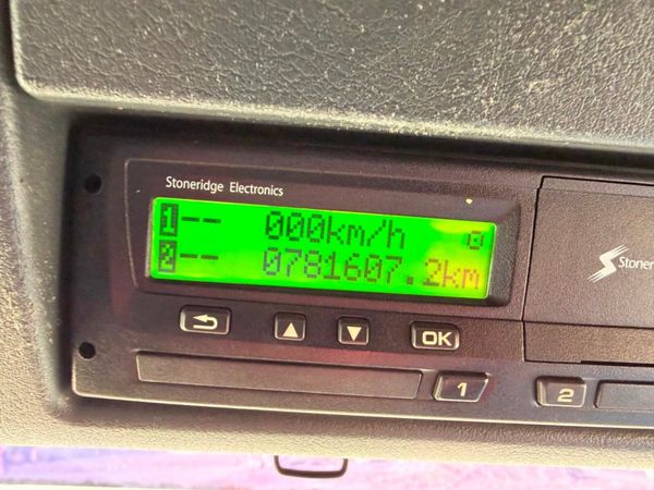 Man TGS 440 HP ...DOUBLE DRIVE ...MANUAL....629 377221084