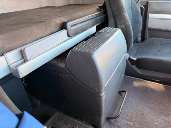 Man TGS 440 HP ...DOUBLE DRIVE ...MANUAL....629 377221085