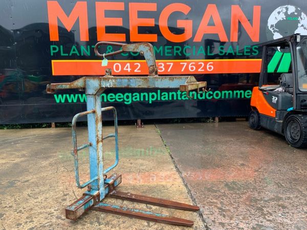 SELF LEVELLING PALLET FORKS....HIAB....212-1. 377221087